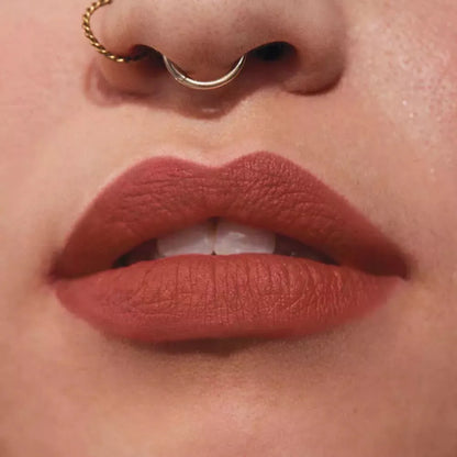 Labial en Barra Mate Power Stay Avon 1.2g