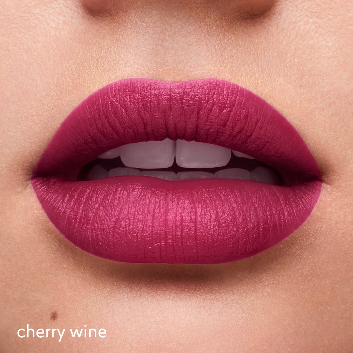 Labial en Barra Supermate Lips Studio Look